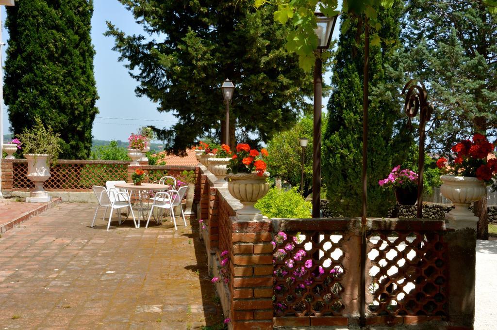 Villa Bonaccorso - Antica E Maestosa Villa Con Piscina Ai Piedi Dell'Etna Viagrande Cameră foto