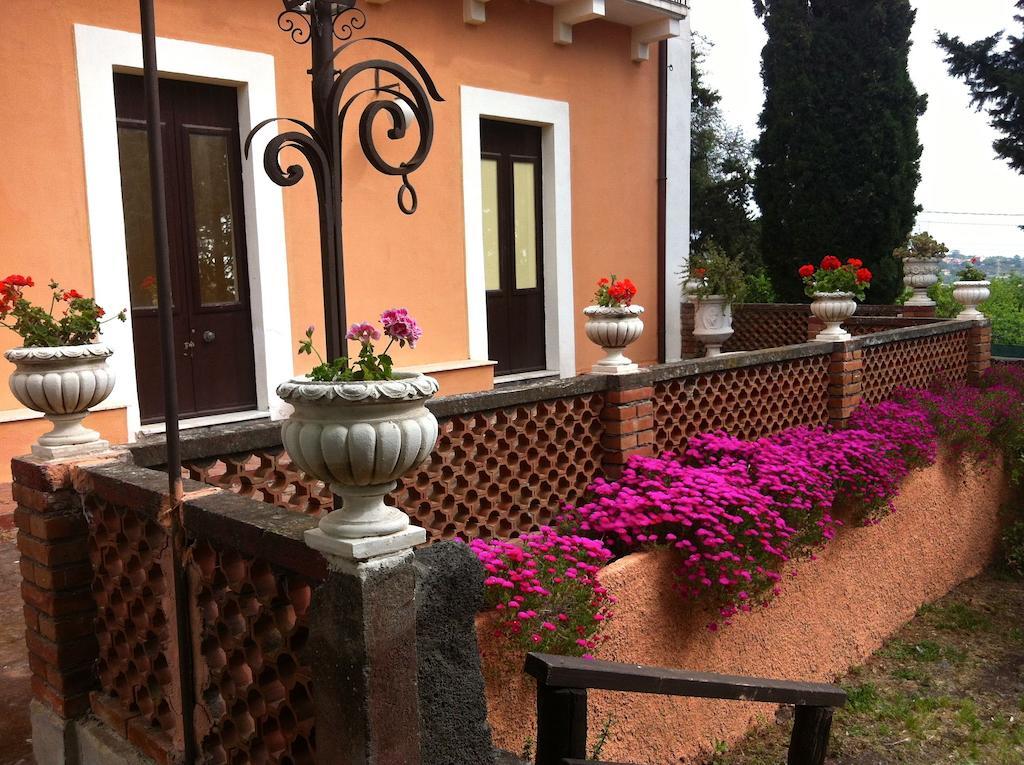 Villa Bonaccorso - Antica E Maestosa Villa Con Piscina Ai Piedi Dell'Etna Viagrande Cameră foto